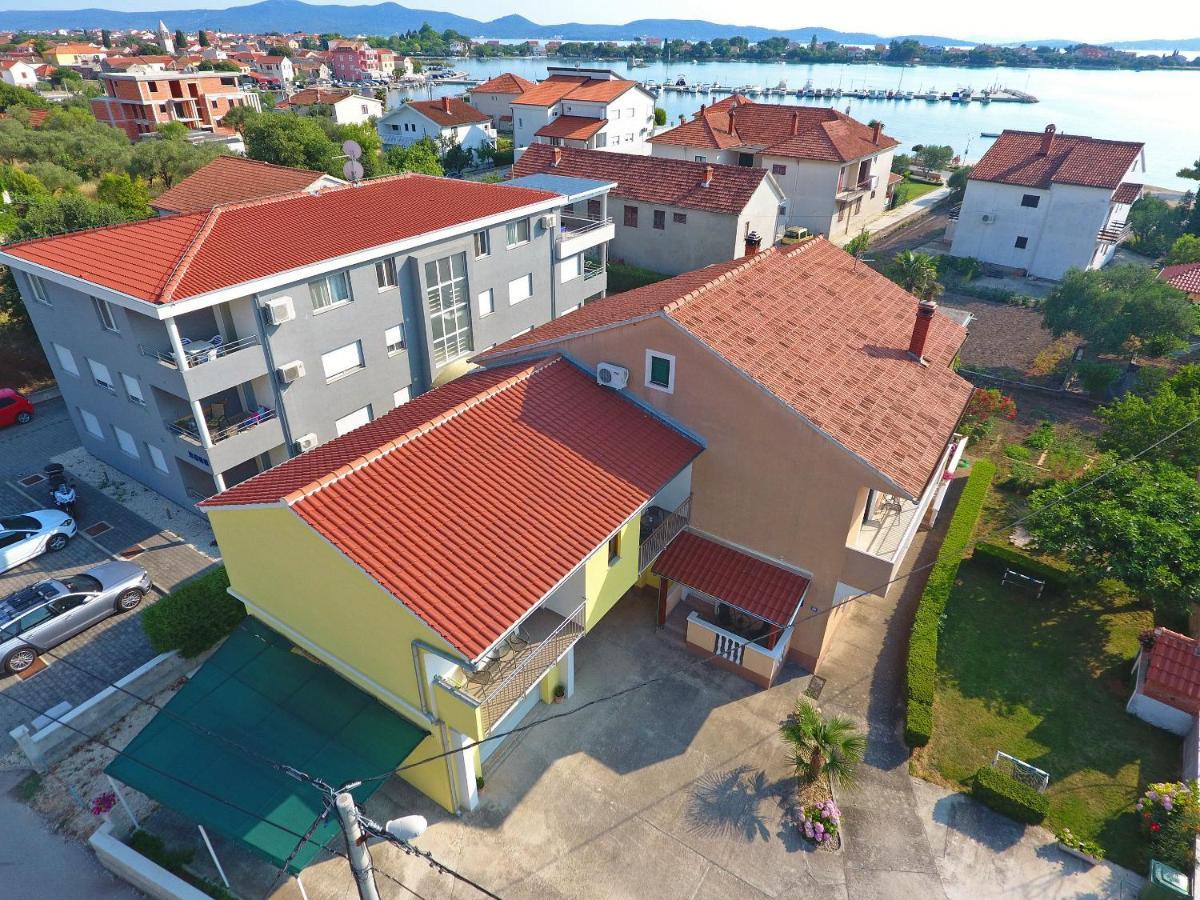 Apartmani Dane Sukošan Exterior foto